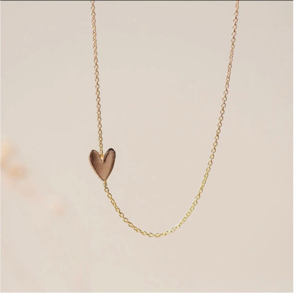 Bluboho everyday littl heart necklace